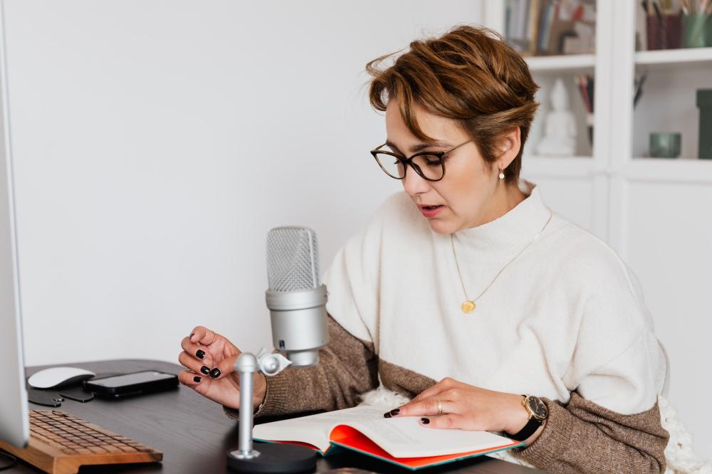 Multilingual Voice Data Collection : Essential questions before collecting speech data in multiple languages and accents